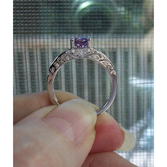 925 STERLING SILVER Round Cut Simulated Amethyst Cubic Zirconia Ring - Picture 6 of 16